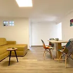 Well Prettyplaces Apartment 001